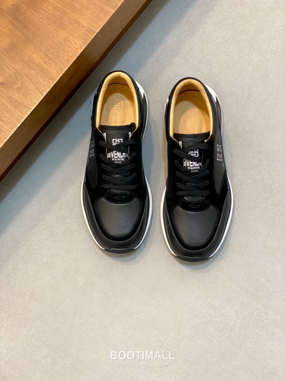 ## 신발 제품 스펙 분석

Givenchy Urban Street Leather Sneakers 지방시 어반 스트리트 레더 스니커즈 BE0005E0 1