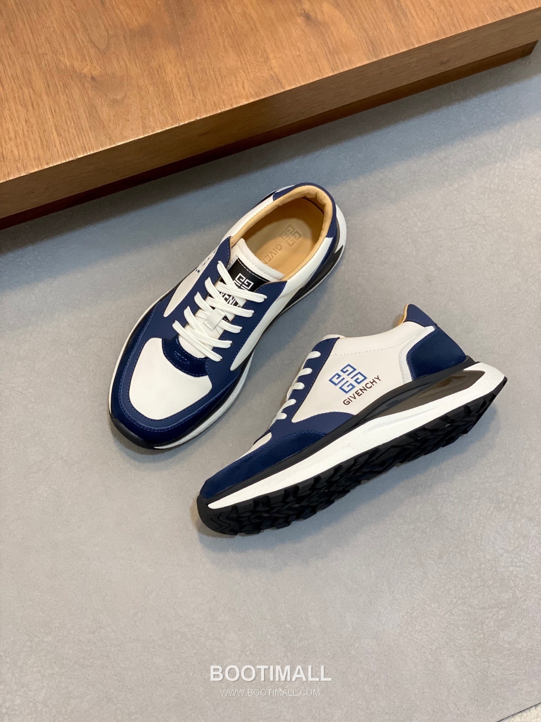 ## 신발 제품 스펙 분석

Givenchy Urban Street Leather Sneakers 지방시 어반 스트리트 레더 스니커즈 BE0005E0 5