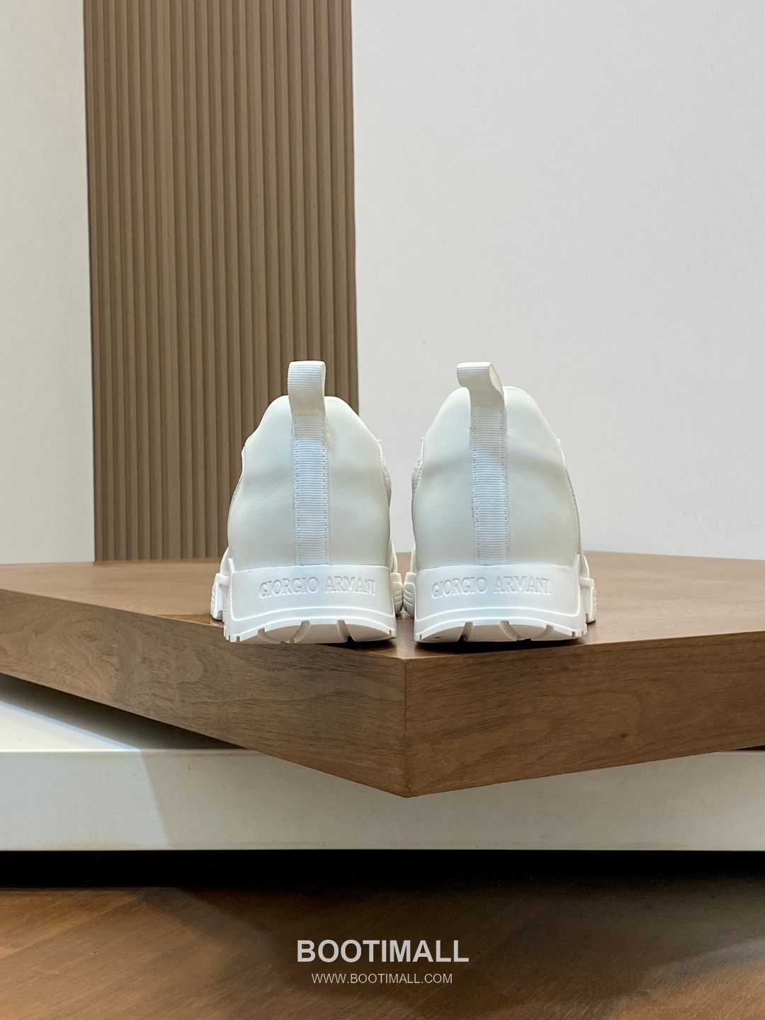 ## 신발 제품 스펙 분석
Giorgio Armani Knit Leather Slip-On Sneakers 조르지오 아르마니 니트 레더 슬립온 스니커즈 8