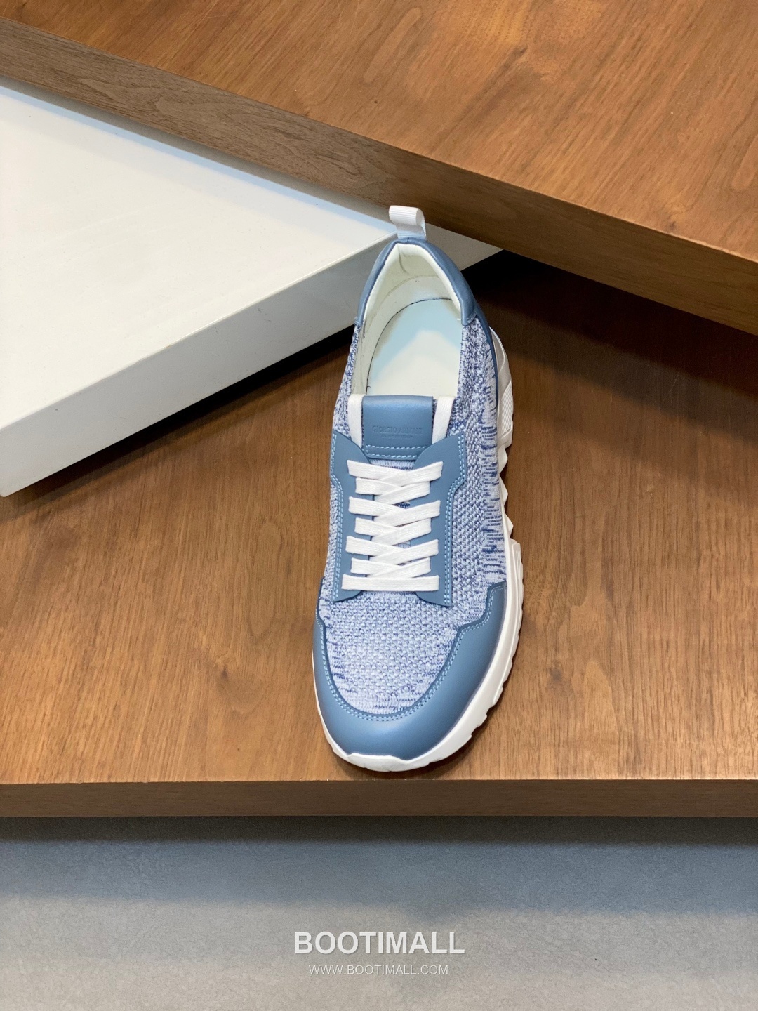 ## 신발 제품 스펙 분석

Giorgio Armani Knit Leather Slip-On Sneakers 조르지오 아르마니 니트 레더 슬립온 스니커즈 6