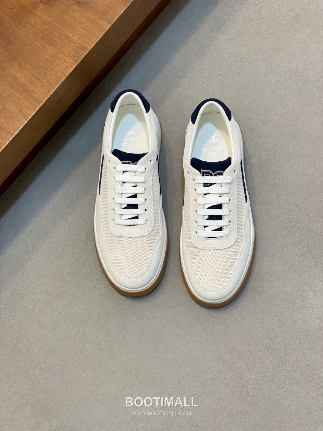 ## 신발 제품 스펙 분석

Brunello Cucinelli Cashmere Suede Sneakers 브루넬로 쿠치넬리 캐시미어 스웨이드 스니커즈 1
