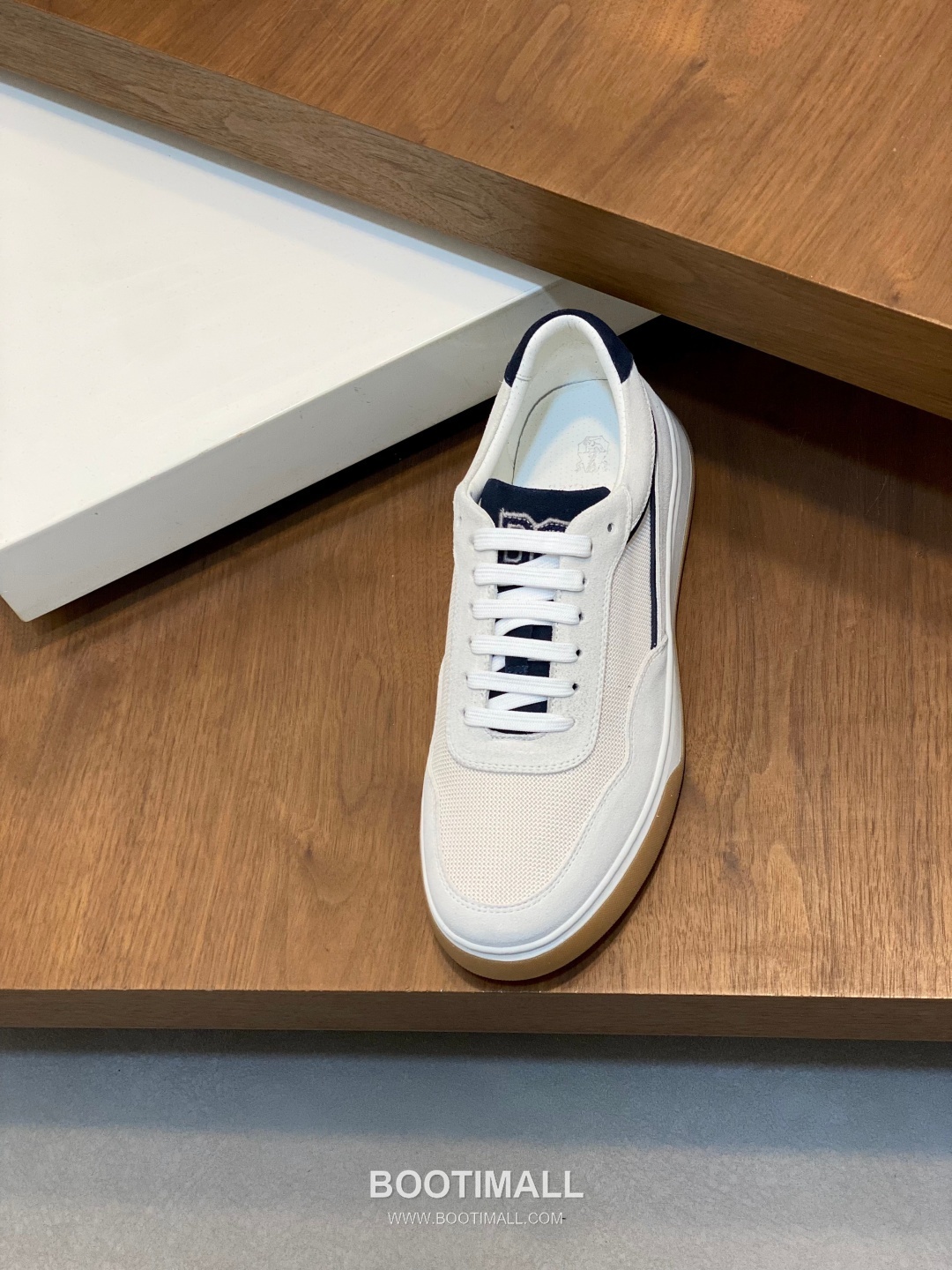 ## 신발 제품 스펙 분석

Brunello Cucinelli Cashmere Suede Sneakers 브루넬로 쿠치넬리 캐시미어 스웨이드 스니커즈 6