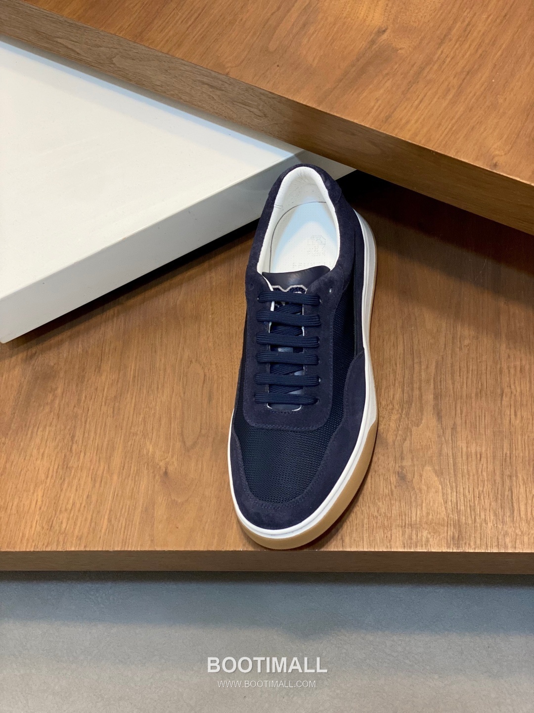 ## 신발 제품 스펙 분석

Brunello Cucinelli Cashmere Suede Sneakers 브루넬로 쿠치넬리 캐시미어 스웨이드 스니커즈 6