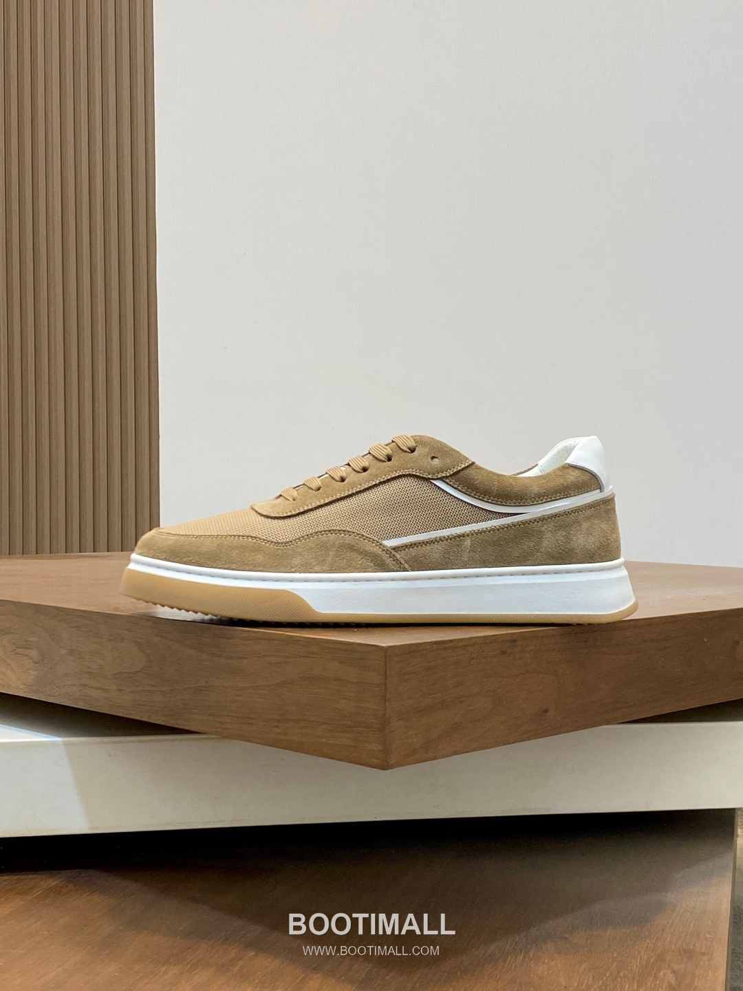 ## 신발 제품 스펙 분석

Brunello Cucinelli Cashmere Suede Sneakers 브루넬로 쿠치넬리 캐시미어 스웨이드 스니커즈 2