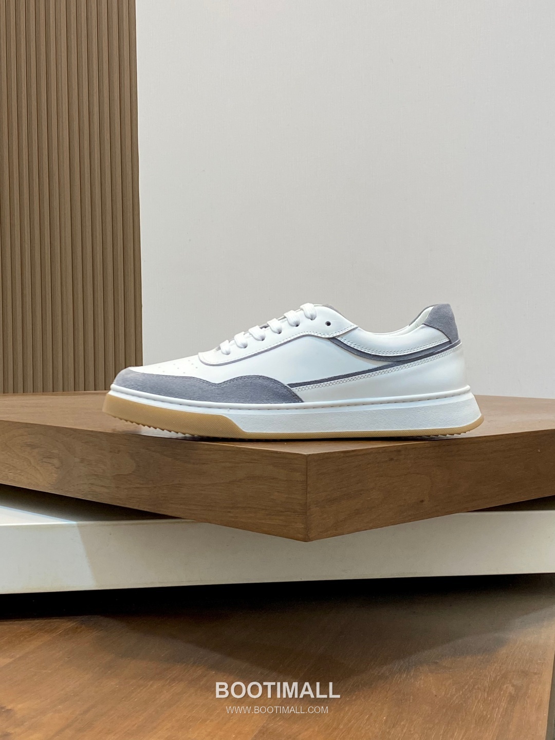 ## 신발 제품 스펙 분석
Brunello Cucinelli Cashmere Suede Sneakers 브루넬로 쿠치넬리 캐시미어 스웨이드 스니커즈 2