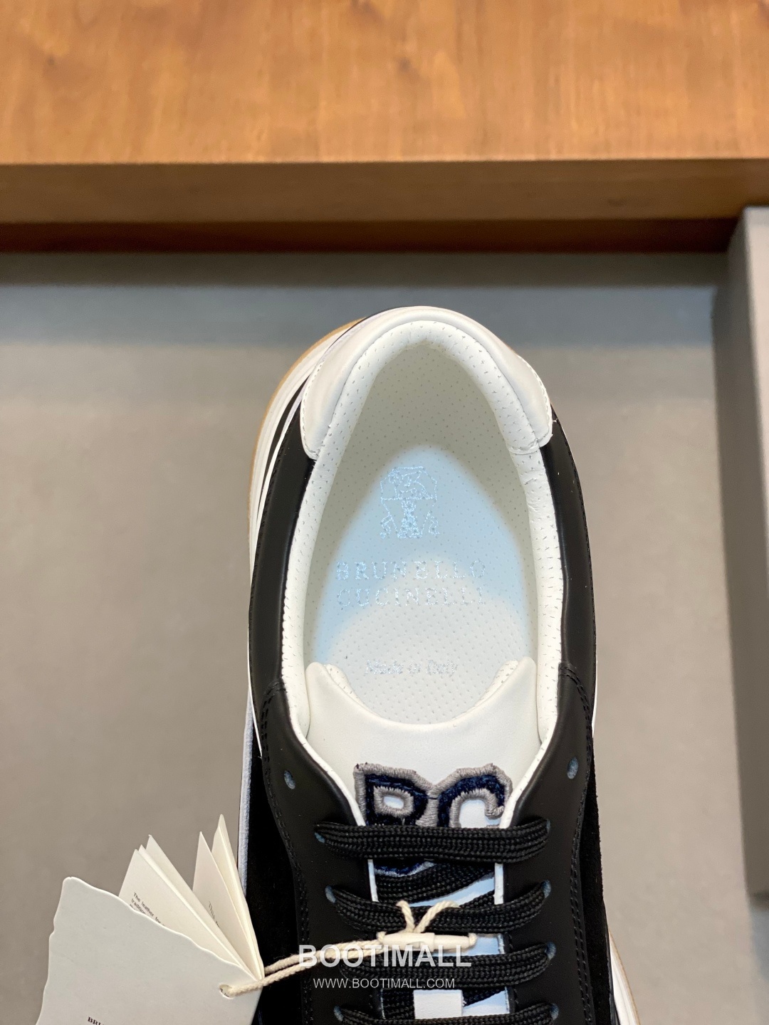 ## 신발 제품 스펙 분석

Brunello Cucinelli Cashmere Suede Sneakers 브루넬로 쿠치넬리 캐시미어 스웨이드 스니커즈 7