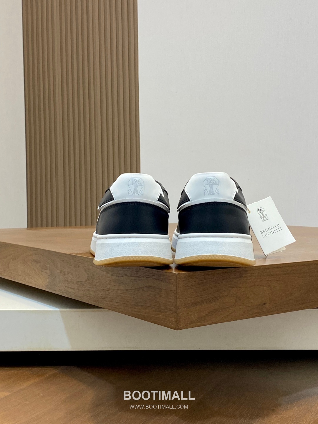 ## 신발 제품 스펙 분석

Brunello Cucinelli Cashmere Suede Sneakers 브루넬로 쿠치넬리 캐시미어 스웨이드 스니커즈 8