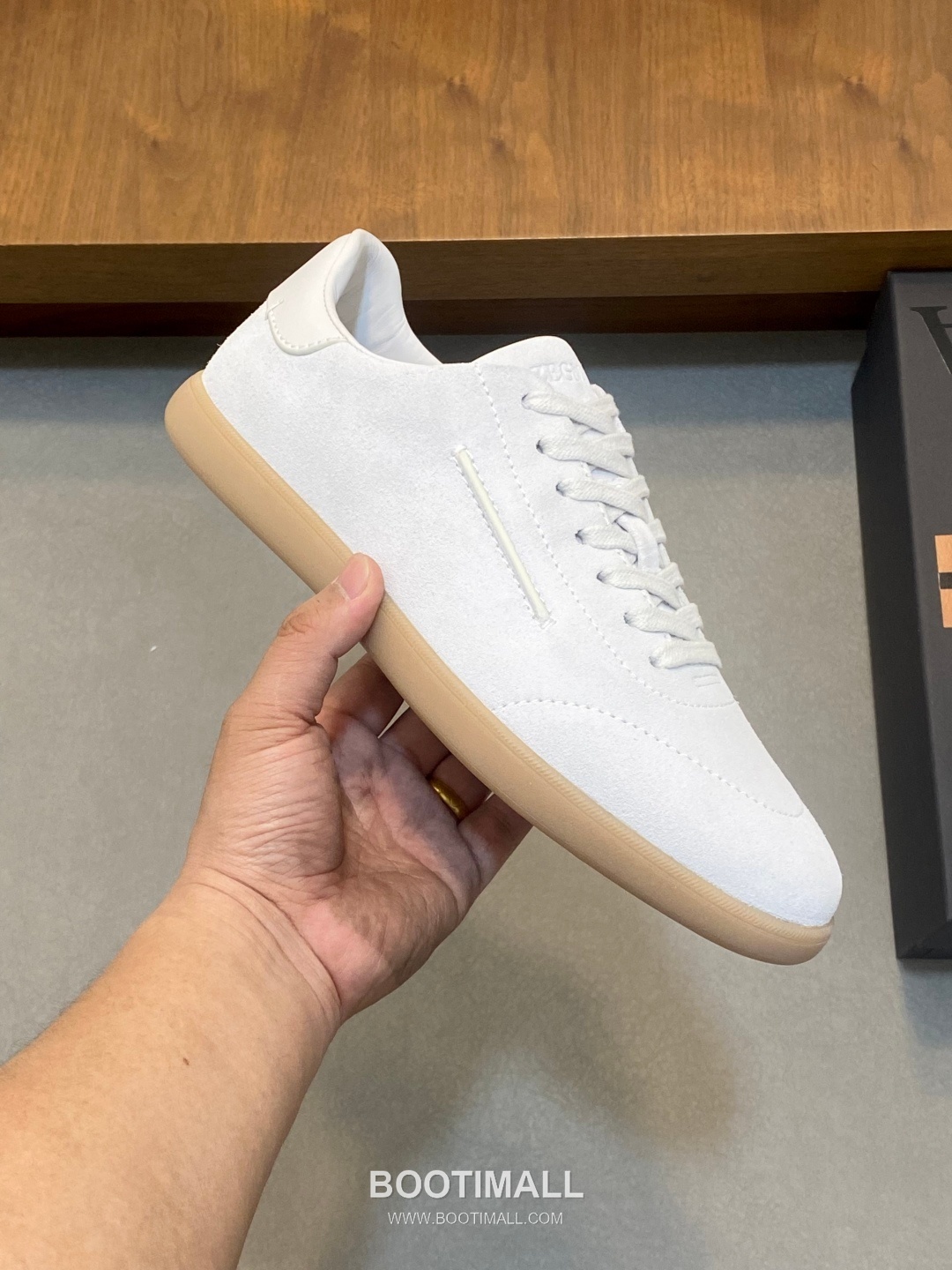 ## 신발 제품 스펙 분석

Ermenegildo Zegna Triple Stitch Monte Leather Sneakers 에르메네질도 제냐 트리플 스티치 몬테 레더 스니커즈 LHBLL-S7009Z-NEE 4