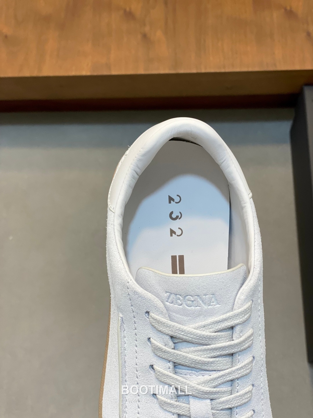 ## 신발 제품 스펙 분석

Ermenegildo Zegna Triple Stitch Monte Leather Sneakers 에르메네질도 제냐 트리플 스티치 몬테 레더 스니커즈 LHBLL-S7009Z-NEE 7