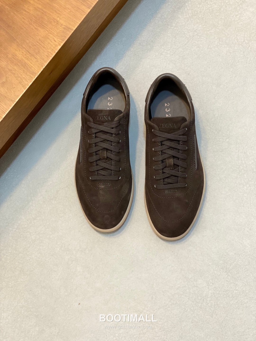 ## 신발 제품 스펙 분석

Ermenegildo Zegna Triple Stitch Monte Leather Sneakers 에르메네질도 제냐 트리플 스티치 몬테 레더 스니커즈 LHBLL-S7009Z-NEE 1