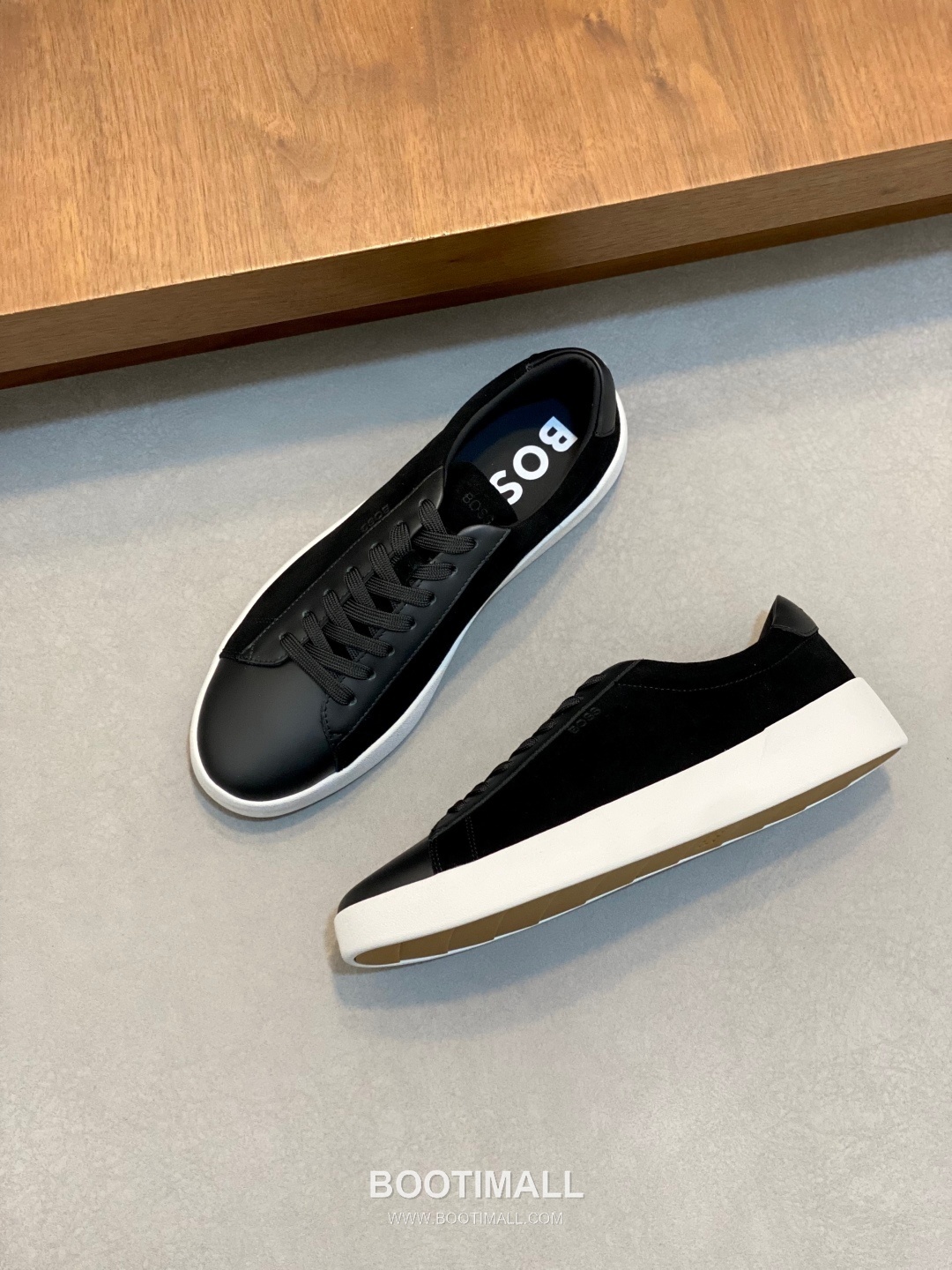 ## 신발 제품 스펙 분석
BOSS Leather Slip-On Sneakers 보스 레더 슬립온 스니커즈 5