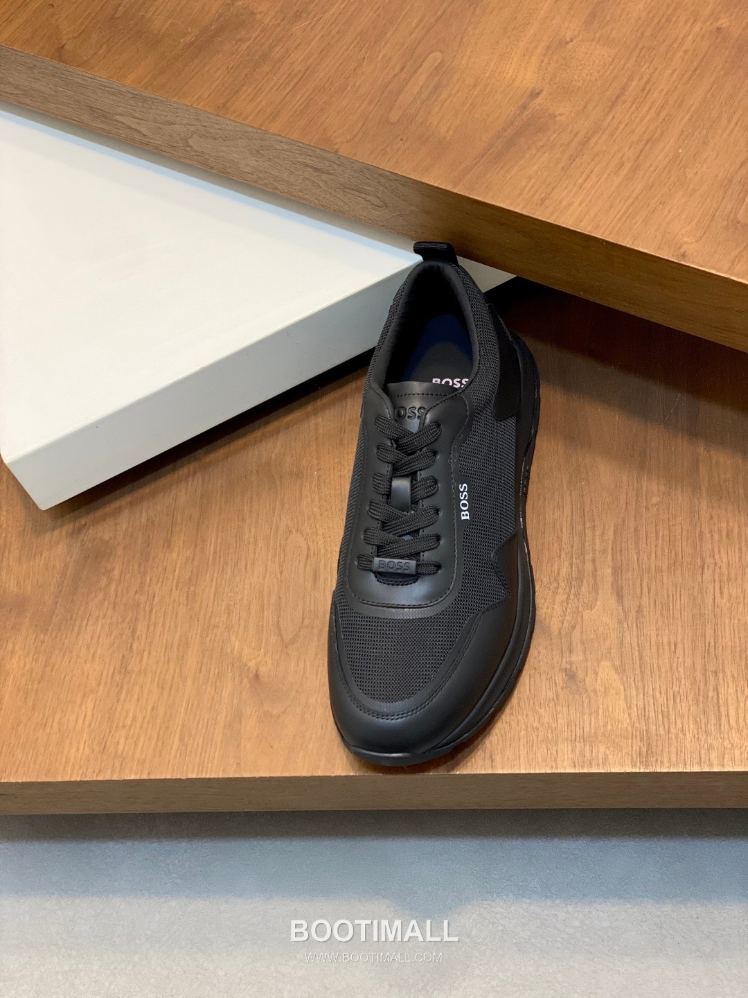 ## 신발 제품 스펙 분석

BOSS Suede Mesh Low Top Sneakers 보스 스웨이드 메쉬 로우탑 스니커즈 6