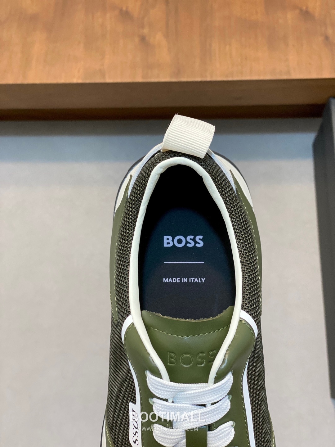 ## 신발 제품 스펙 분석

BOSS Suede Mesh Low Top Sneakers 보스 스웨이드 메쉬 로우탑 스니커즈 7