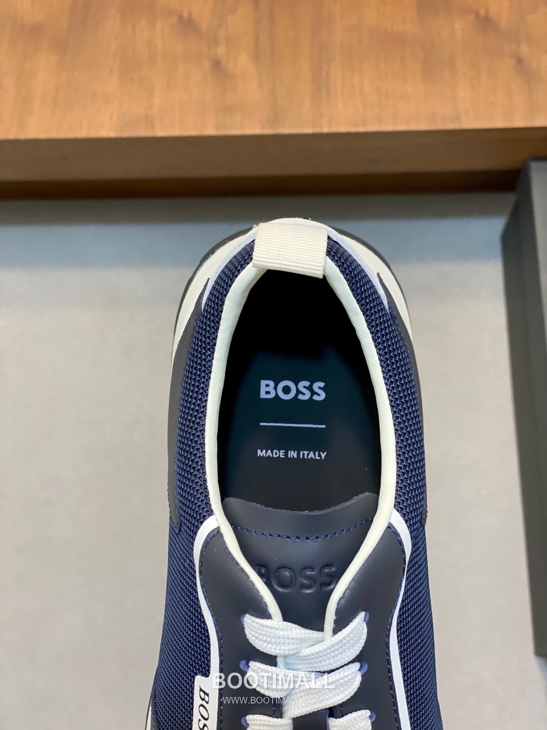 ## 신발 제품 스펙 분석
BOSS Suede Mesh Low Top Sneakers 보스 스웨이드 메쉬 로우탑 스니커즈 7