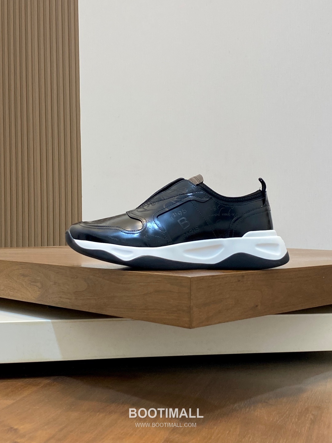 ## 신발 제품 스펙 분석
Berluti Mid Top Patina Leather Sneakers 벨루티 미드탑 파티나 레더 스니커즈 2