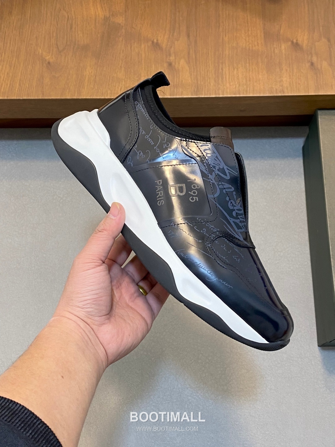 ## 신발 제품 스펙 분석
Berluti Mid Top Patina Leather Sneakers 벨루티 미드탑 파티나 레더 스니커즈 4