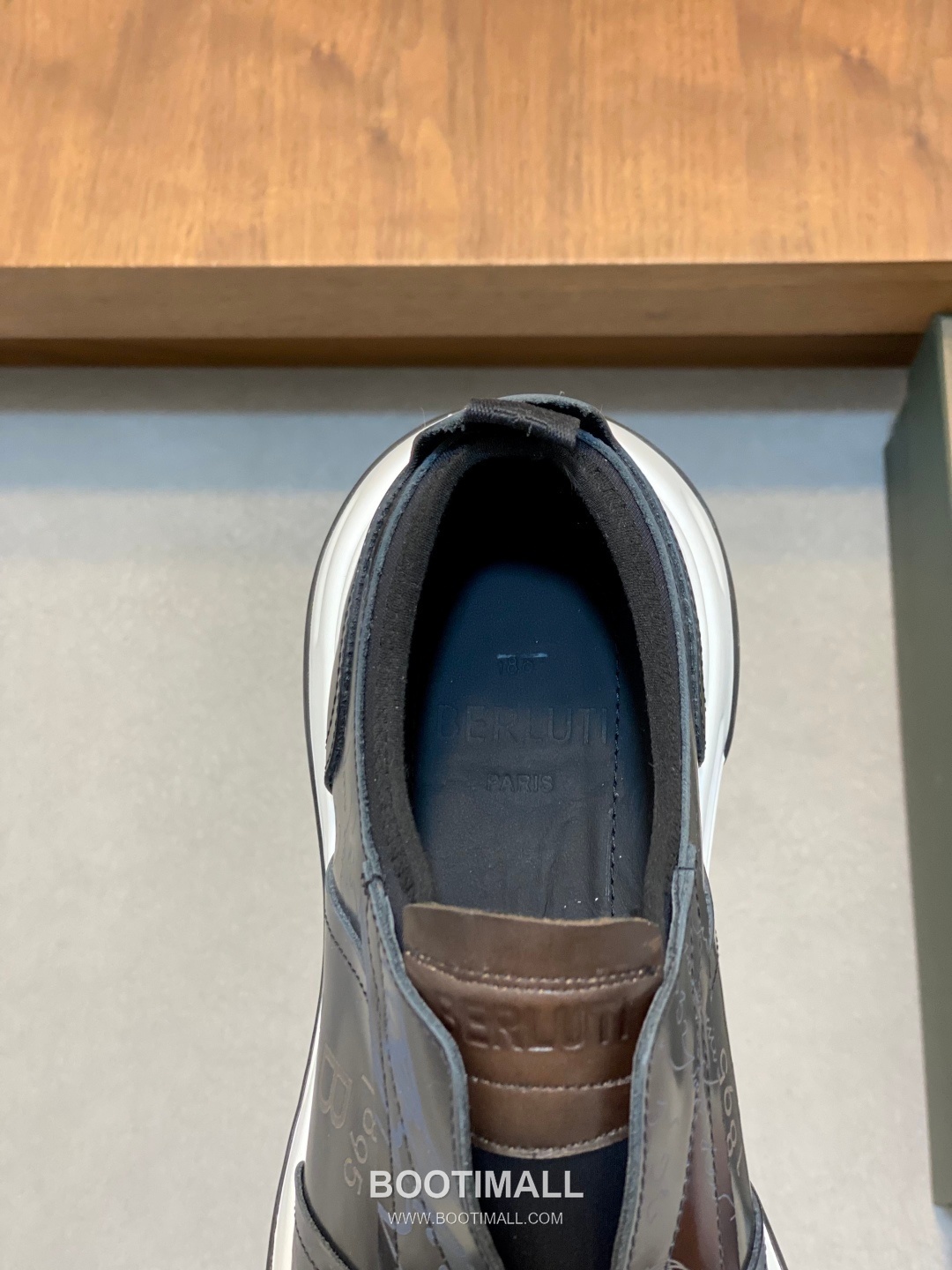 ## 신발 제품 스펙 분석
Berluti Mid Top Patina Leather Sneakers 벨루티 미드탑 파티나 레더 스니커즈 7