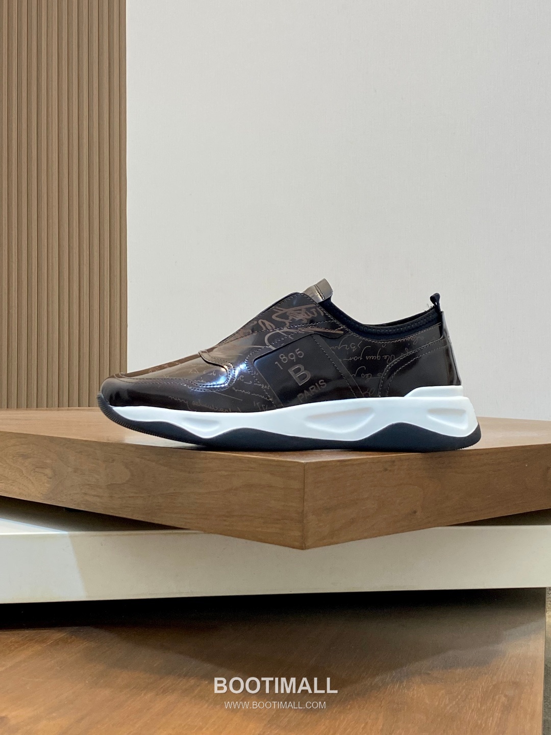 ## 신발 제품 스펙 분석
Berluti Mid Top Patina Leather Sneakers 벨루티 미드탑 파티나 레더 스니커즈 2