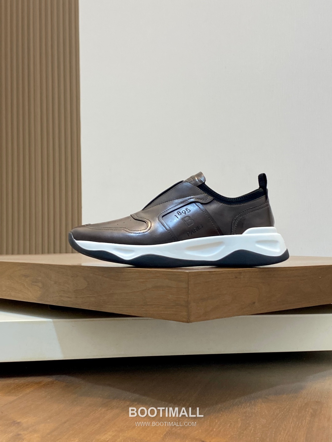 ## 신발 제품 스펙 분석

Berluti Mid Top Patina Leather Sneakers 벨루티 미드탑 파티나 레더 스니커즈 2