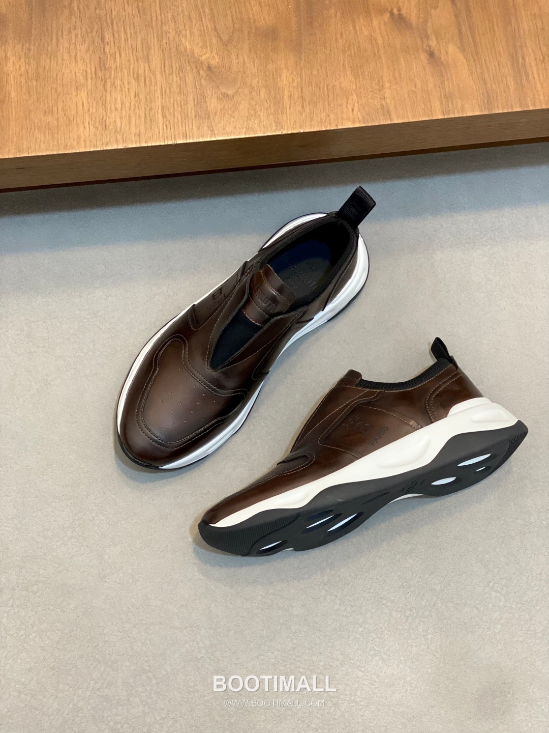 ## 신발 제품 스펙 분석

Berluti Mid Top Patina Leather Sneakers 벨루티 미드탑 파티나 레더 스니커즈 5