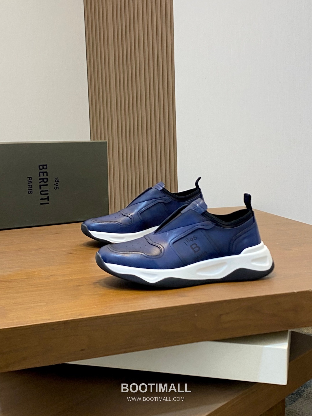 ## 신발 제품 스펙 분석
Berluti Mid Top Patina Leather Sneakers 벨루티 미드탑 파티나 레더 스니커즈 3