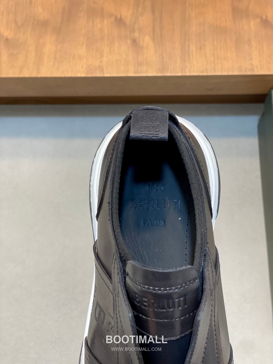 ## 신발 제품 스펙 분석
Berluti Mid Top Patina Leather Sneakers 벨루티 미드탑 파티나 레더 스니커즈 7