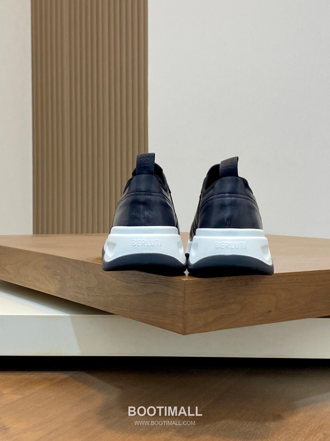 ## 신발 제품 스펙 분석
Berluti Mid Top Patina Leather Sneakers 벨루티 미드탑 파티나 레더 스니커즈 8