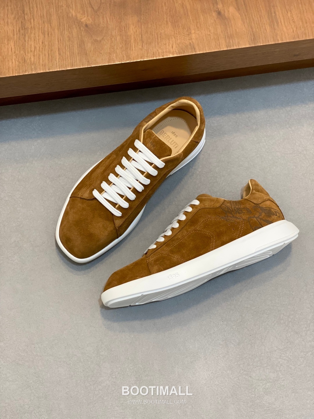 ## 신발 제품 스펙 분석

Berluti Scritto Suede Slip-On Sneakers 벨루티 스크리토 스웨이드 슬립온 스니커즈 5