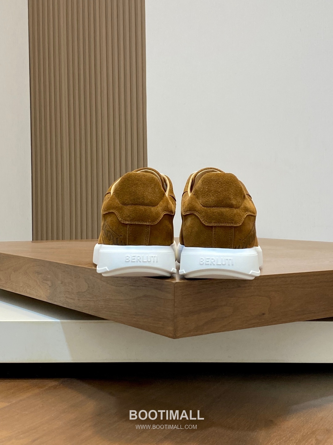 ## 신발 제품 스펙 분석

Berluti Scritto Suede Slip-On Sneakers 벨루티 스크리토 스웨이드 슬립온 스니커즈 8