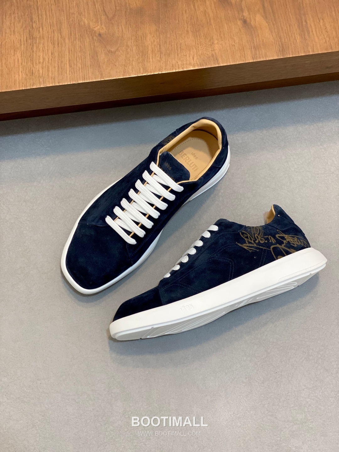 ## 신발 제품 스펙 분석

Berluti Scritto Suede Slip-On Sneakers 벨루티 스크리토 스웨이드 슬립온 스니커즈 5