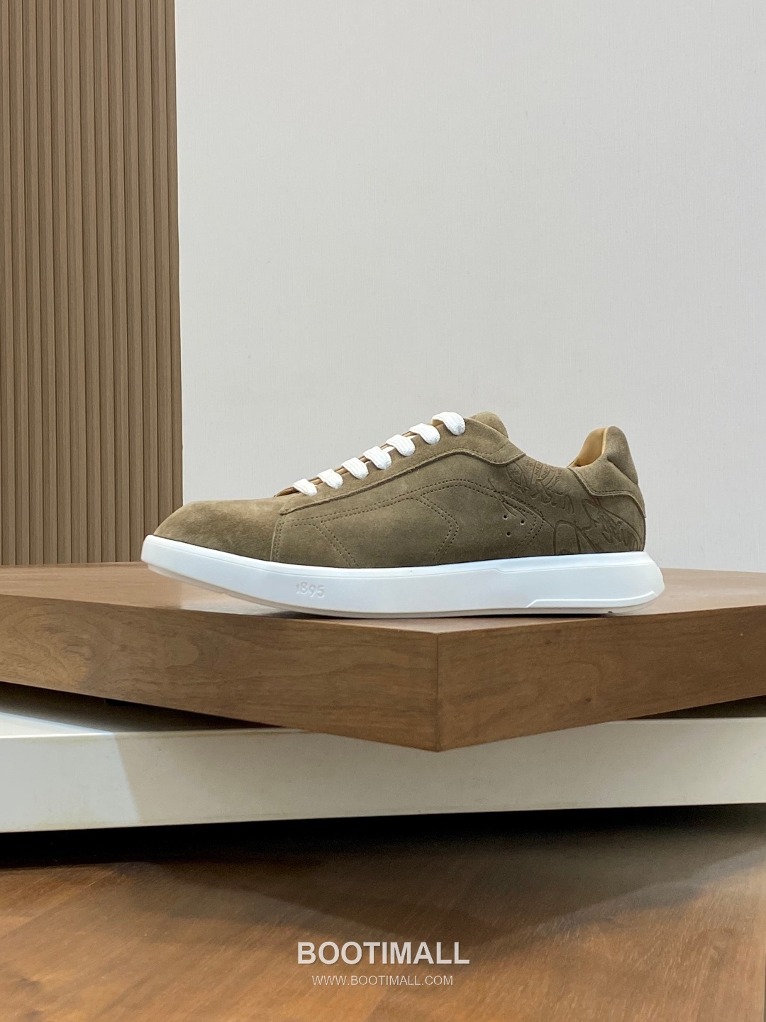 ## 신발 제품 스펙 분석

Berluti Scritto Suede Slip-On Sneakers 벨루티 스크리토 스웨이드 슬립온 스니커즈 2