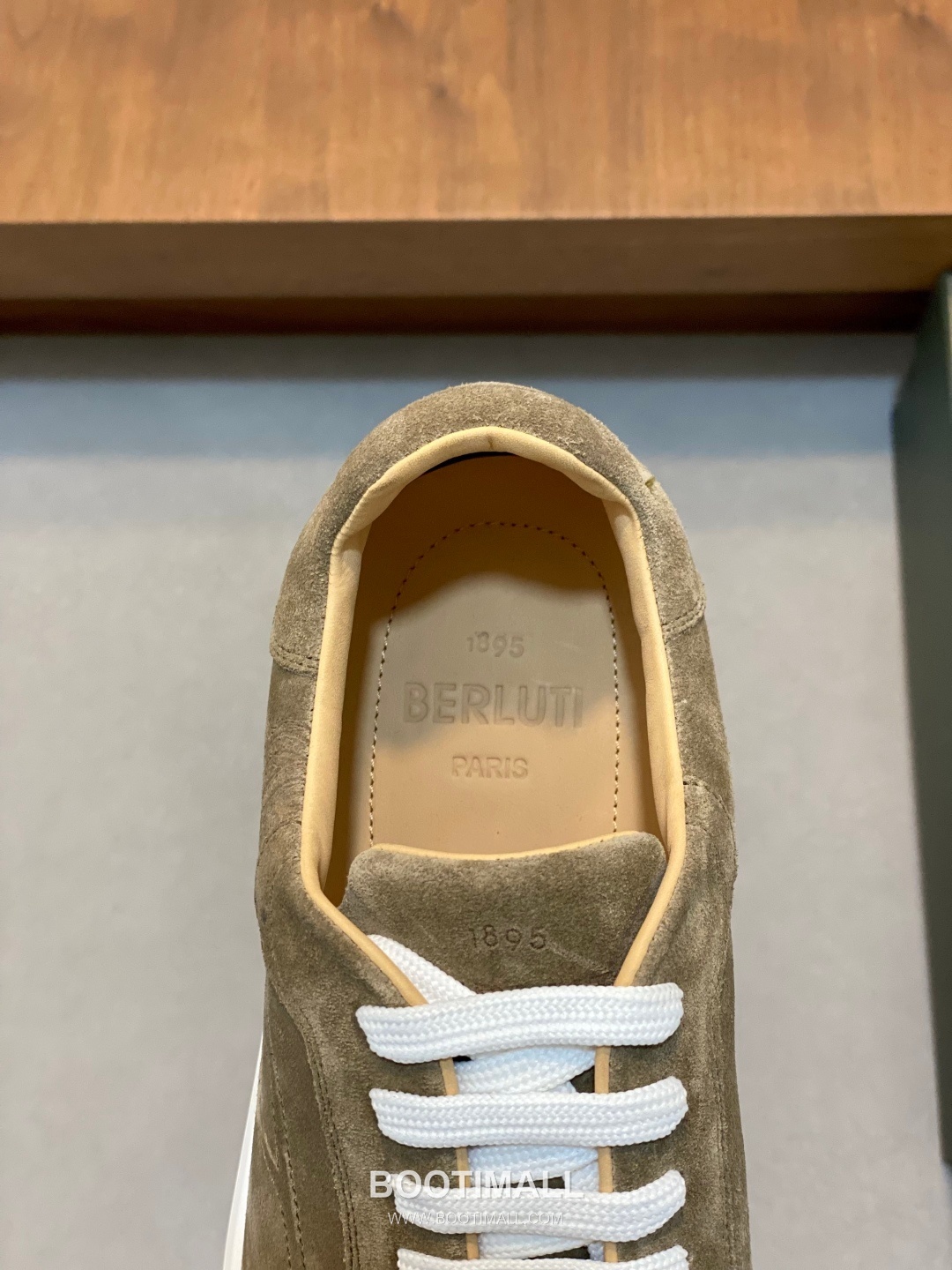 ## 신발 제품 스펙 분석

Berluti Scritto Suede Slip-On Sneakers 벨루티 스크리토 스웨이드 슬립온 스니커즈 7