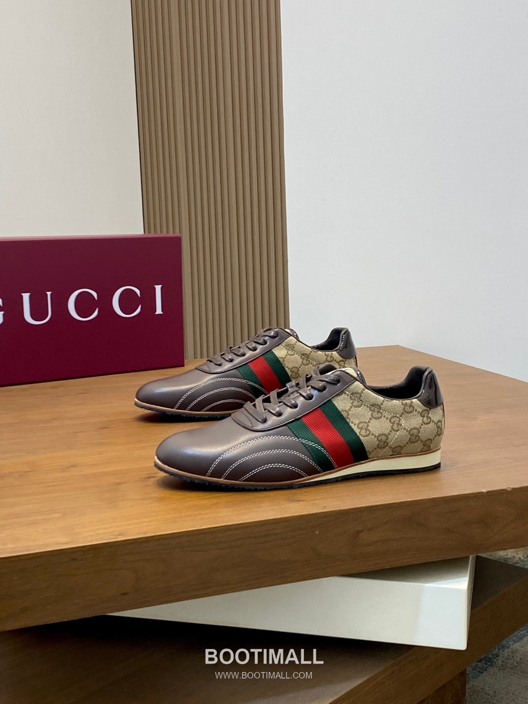 ## 신발 제품 스펙 분석
Gucci GG Canvas Suede Sneakers 구찌 GG 캔버스 스웨이드 스니커즈 645029 3