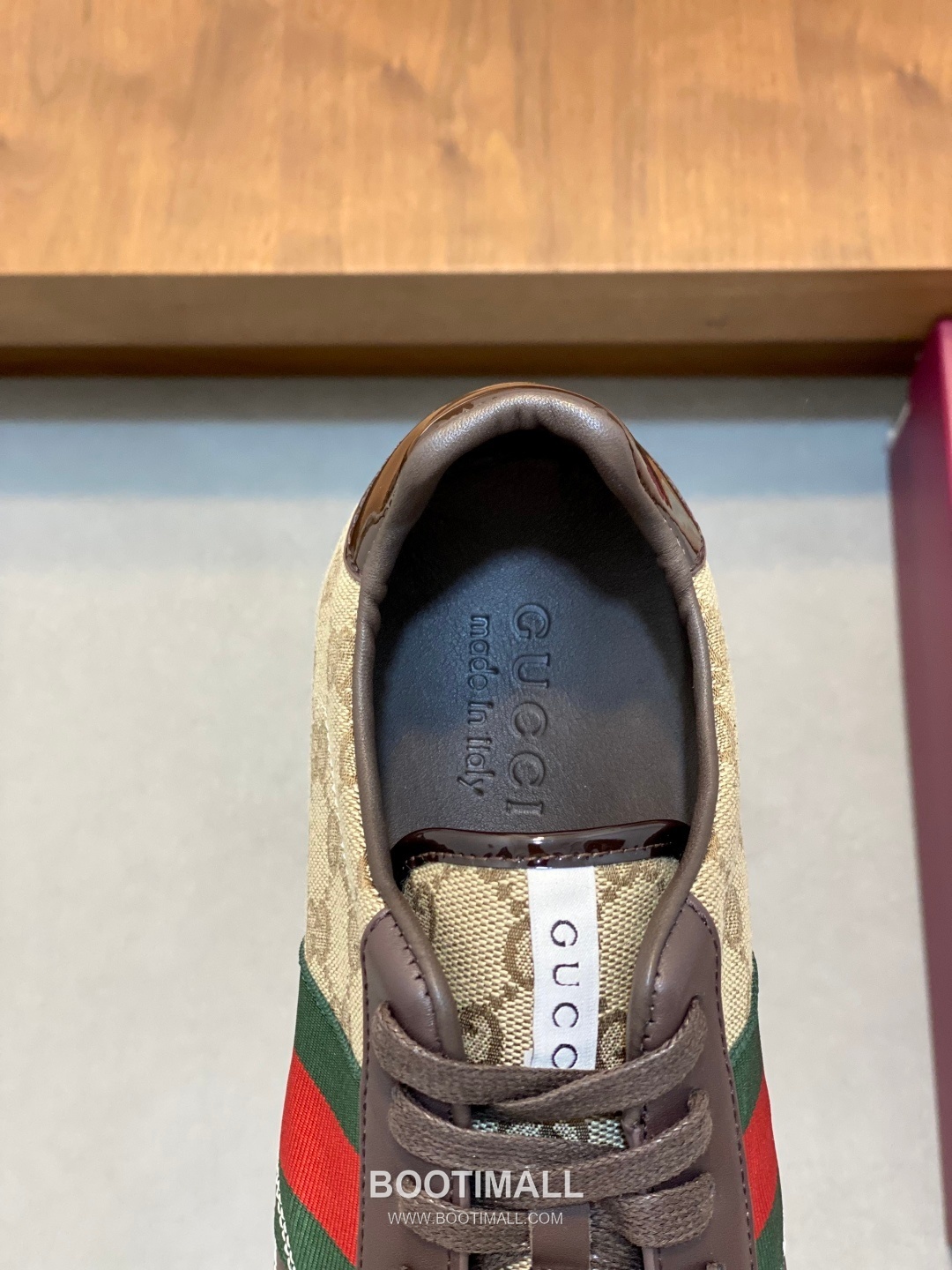 ## 신발 제품 스펙 분석
Gucci GG Canvas Suede Sneakers 구찌 GG 캔버스 스웨이드 스니커즈 645029 7