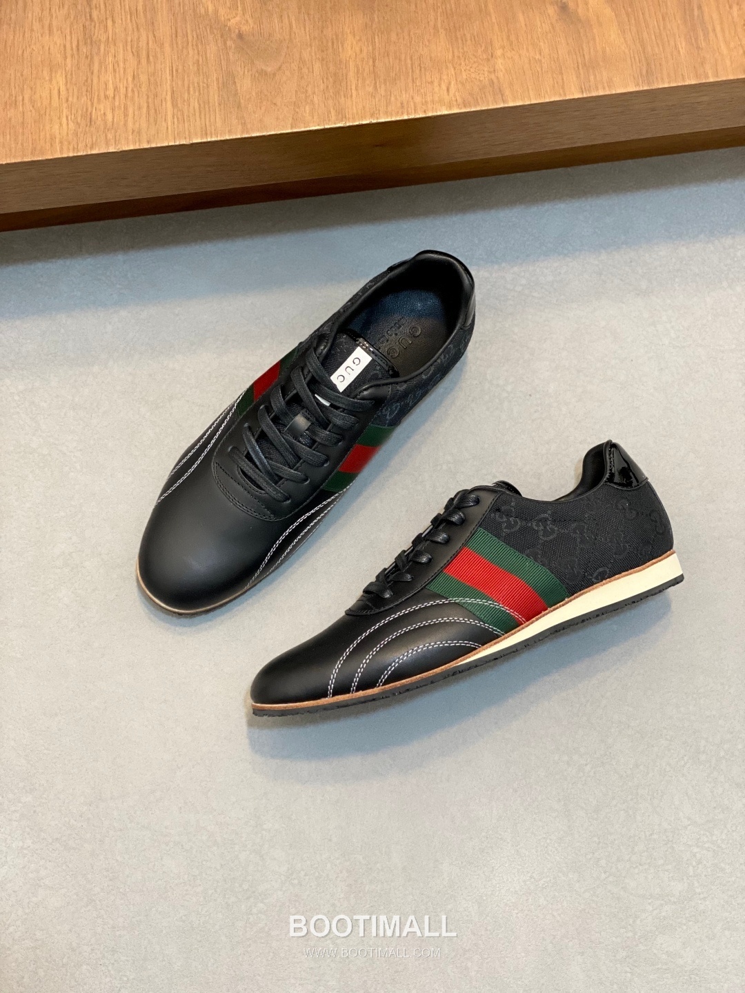 ## 신발 제품 스펙 분석
Gucci GG Canvas Suede Sneakers 구찌 GG 캔버스 스웨이드 스니커즈 645029 5