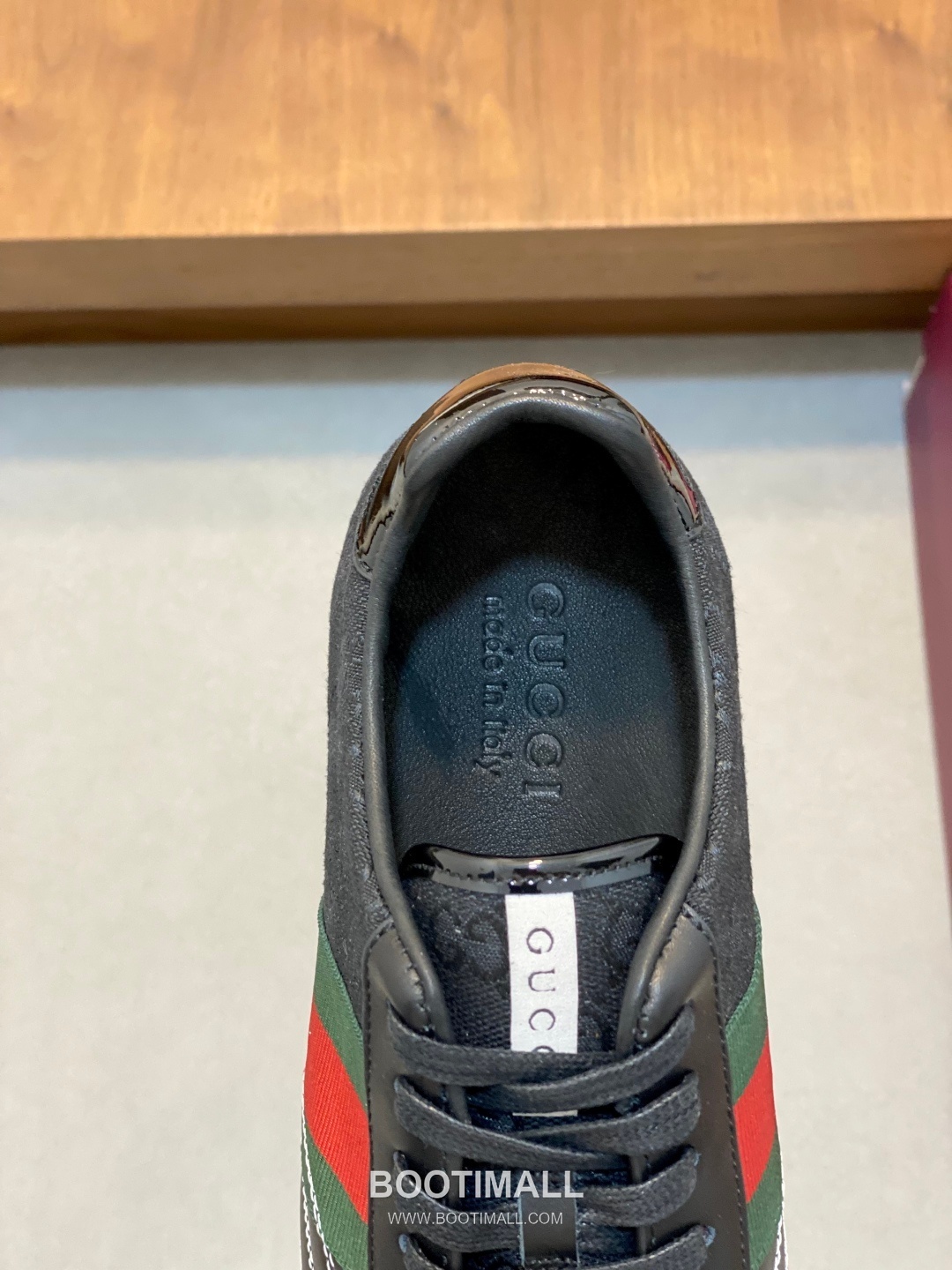 ## 신발 제품 스펙 분석
Gucci GG Canvas Suede Sneakers 구찌 GG 캔버스 스웨이드 스니커즈 645029 7