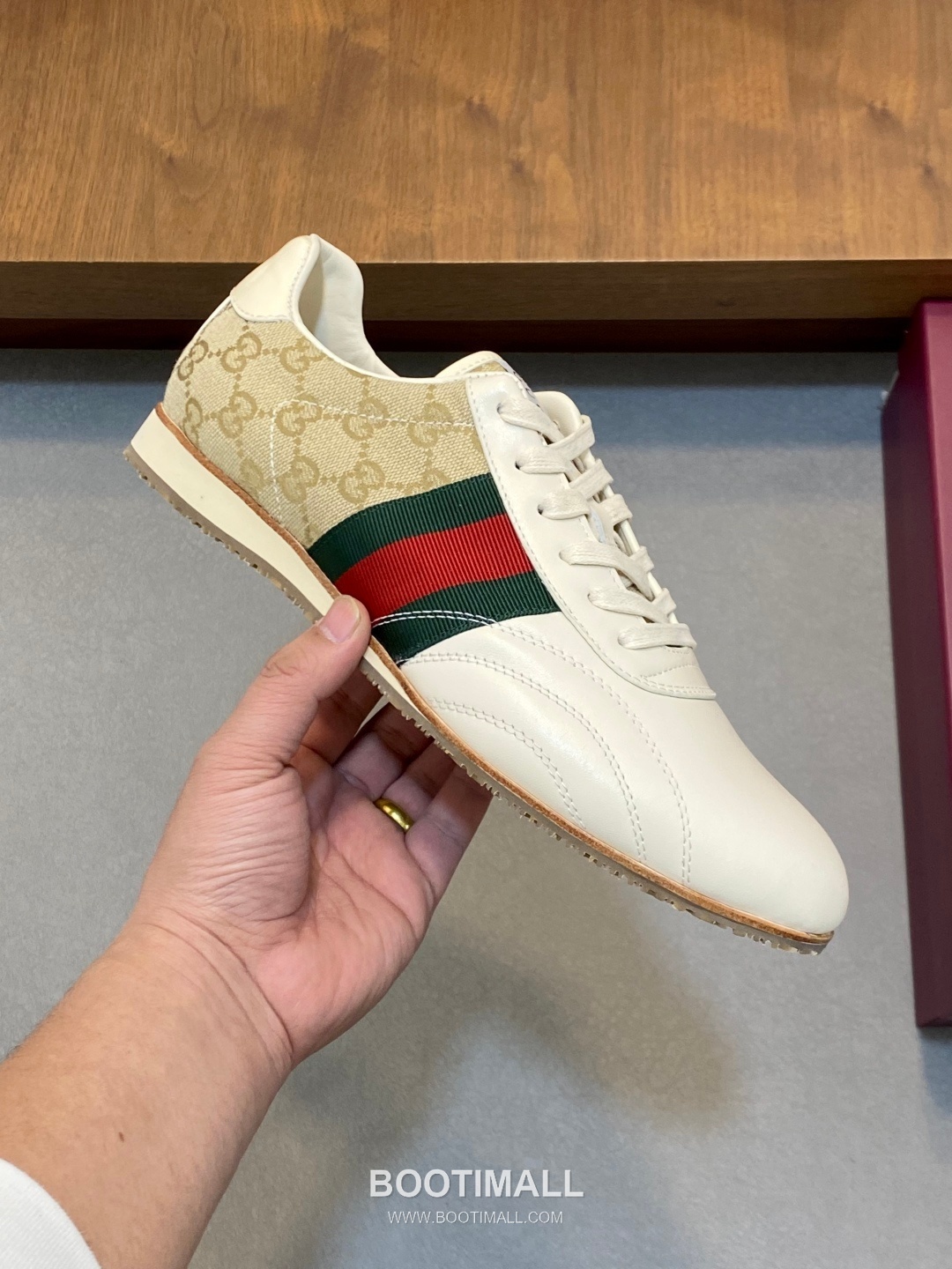 ## 신발 제품 스펙 분석
Gucci GG Canvas Suede Sneakers 구찌 GG 캔버스 스웨이드 스니커즈 645029 4