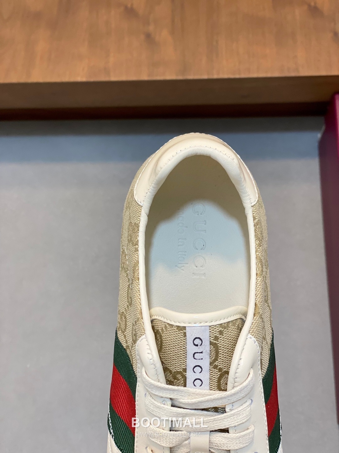 ## 신발 제품 스펙 분석
Gucci GG Canvas Suede Sneakers 구찌 GG 캔버스 스웨이드 스니커즈 645029 7