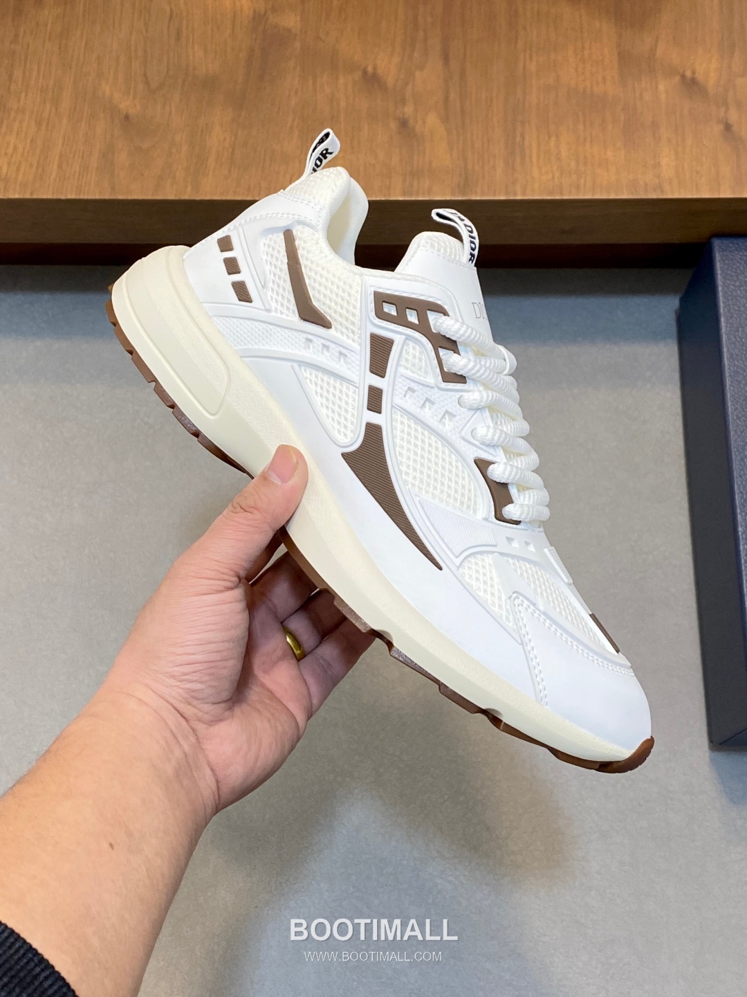 ## 신발 제품 스펙 분석
Dior B22 Mesh Technical Sneakers 디올 B22 메쉬 테크니컬 스니커즈 3SN231ZHM 4