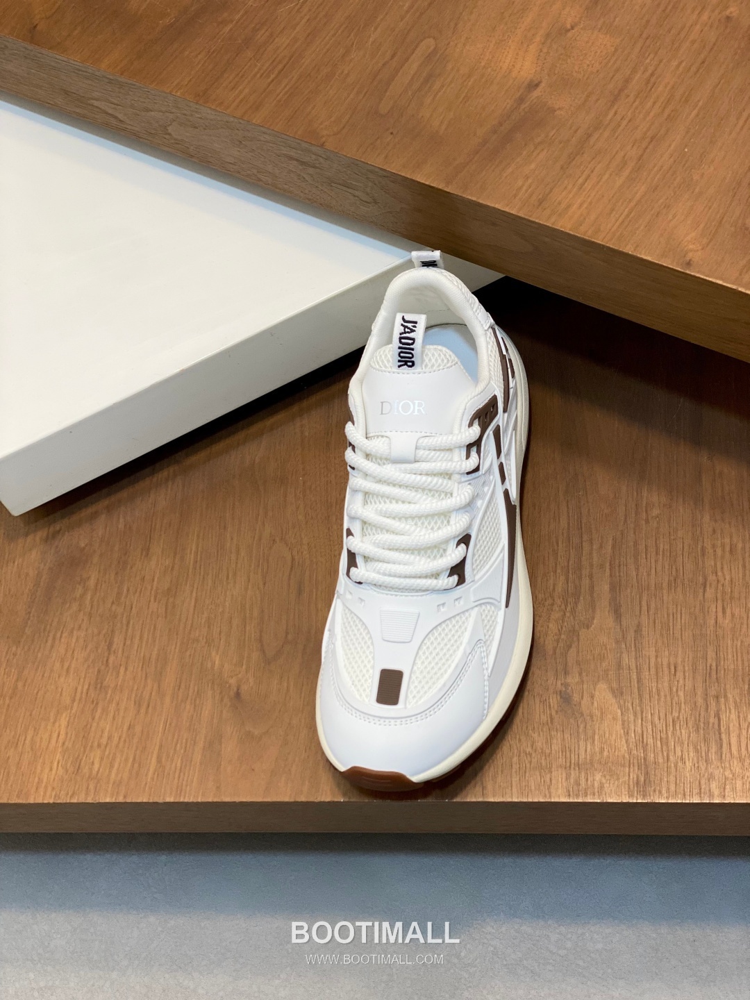 ## 신발 제품 스펙 분석
Dior B22 Mesh Technical Sneakers 디올 B22 메쉬 테크니컬 스니커즈 3SN231ZHM 6