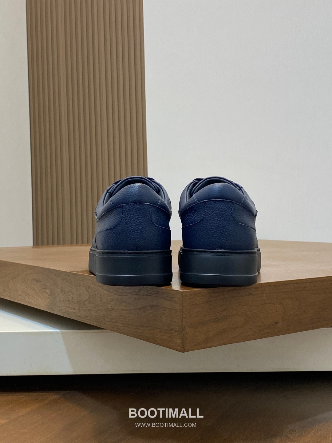 ## 신발 제품 스펙 분석
ZILLI Grained Leather Sneakers 질리 그레인 레더 스니커즈 8