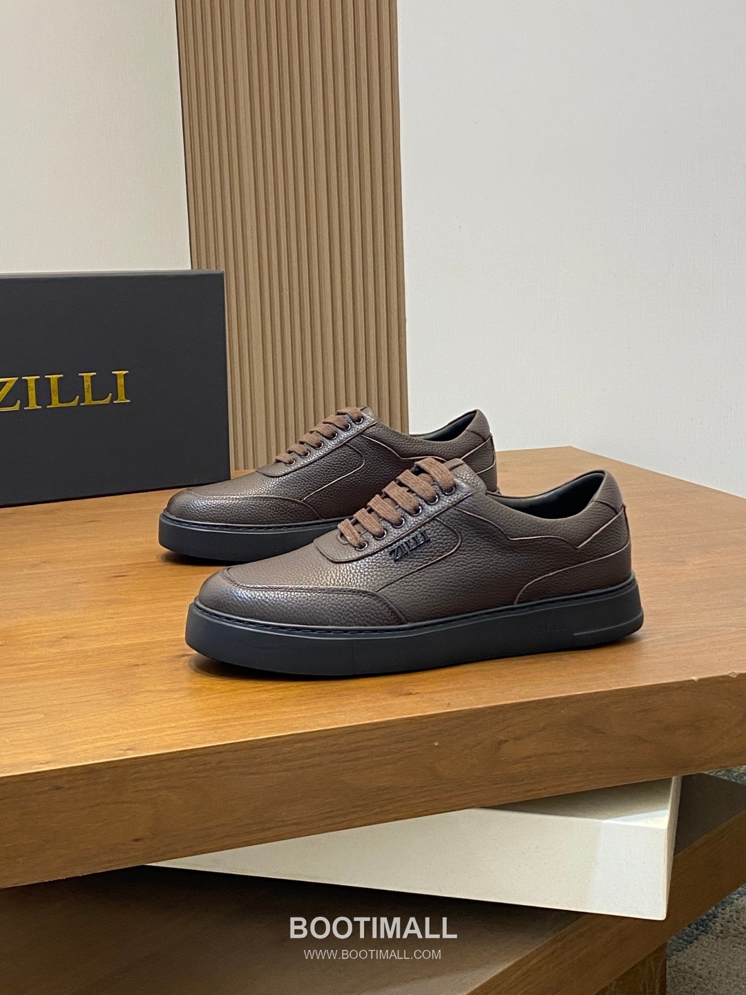 ## 신발 제품 스펙 분석

ZILLI Grained Leather Sneakers 질리 그레인 레더 스니커즈 3