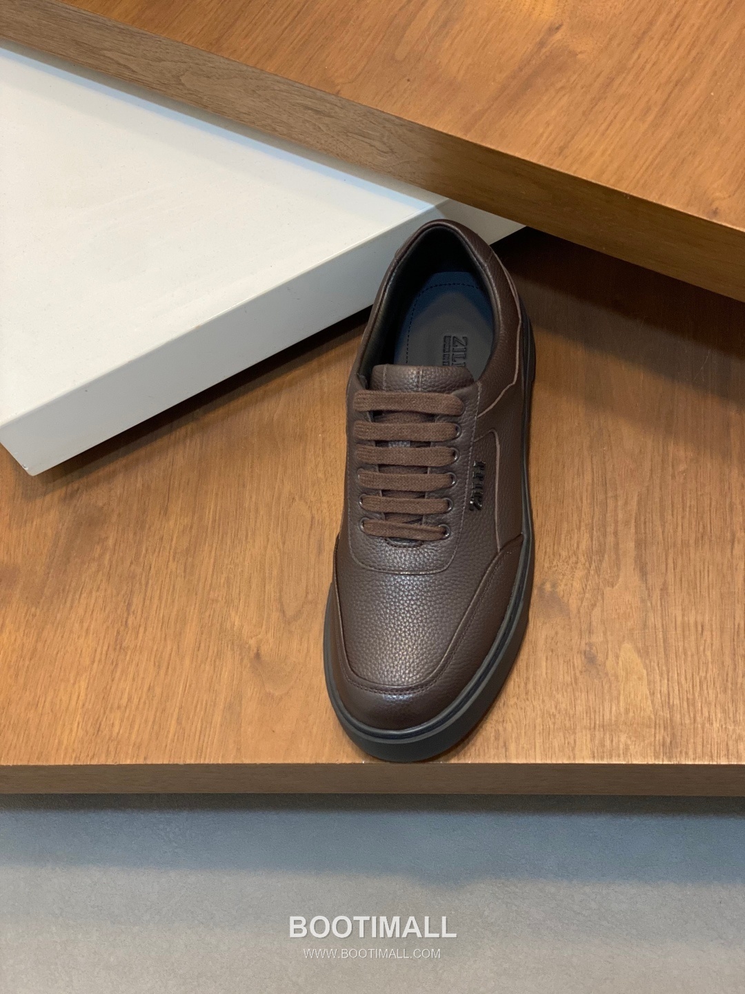 ## 신발 제품 스펙 분석

ZILLI Grained Leather Sneakers 질리 그레인 레더 스니커즈 6