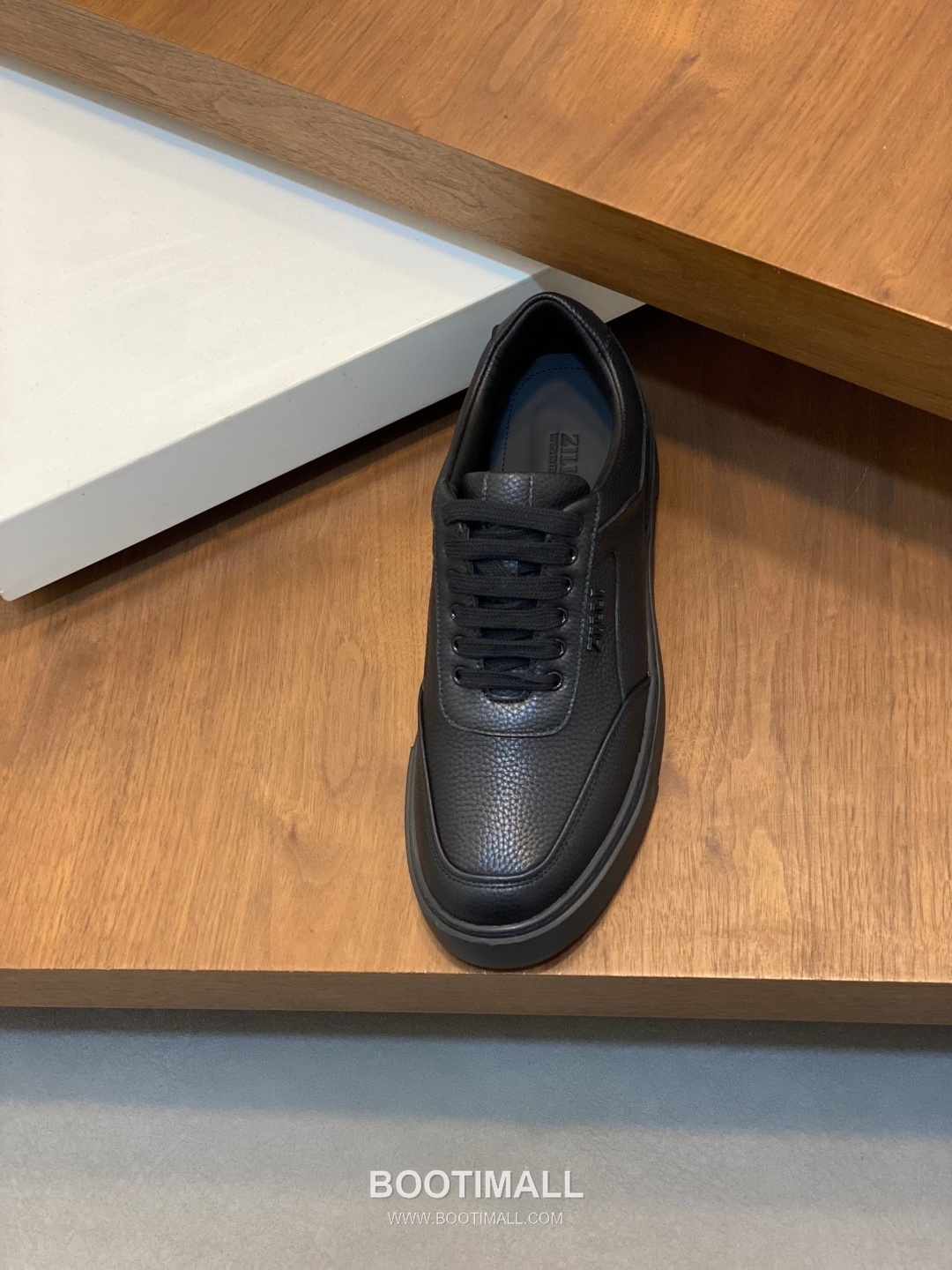 ## 신발 제품 스펙 분석

ZILLI Grained Leather Sneakers 질리 그레인 레더 스니커즈 6