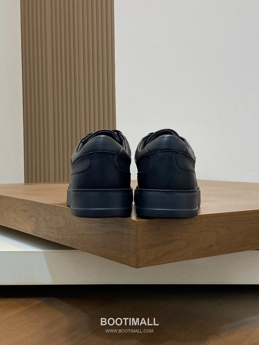 ## 신발 제품 스펙 분석

ZILLI Grained Leather Sneakers 질리 그레인 레더 스니커즈 8