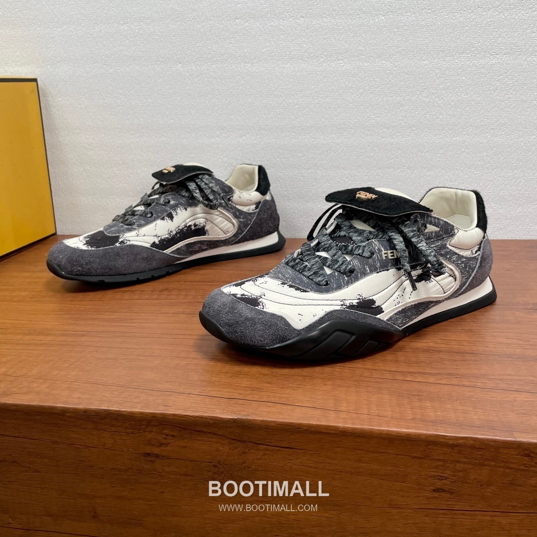 ## 신발 제품 스펙 분석
Fendi Wave Pulse Sneakers 펜디 웨이브 펄스 스니커즈 7E1392 1