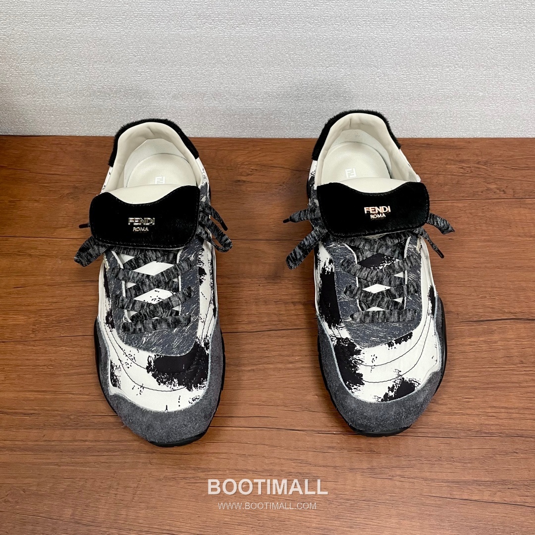 ## 신발 제품 스펙 분석
Fendi Wave Pulse Sneakers 펜디 웨이브 펄스 스니커즈 7E1392 2