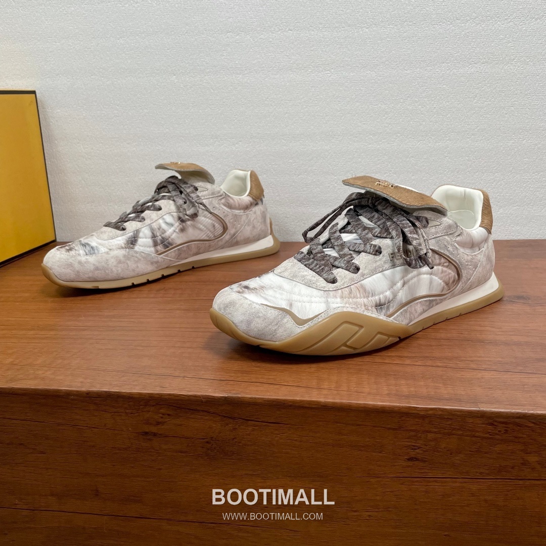 ## 신발 제품 스펙 분석

Fendi Wave Pulse Sneakers 펜디 웨이브 펄스 스니커즈 7E1392 1