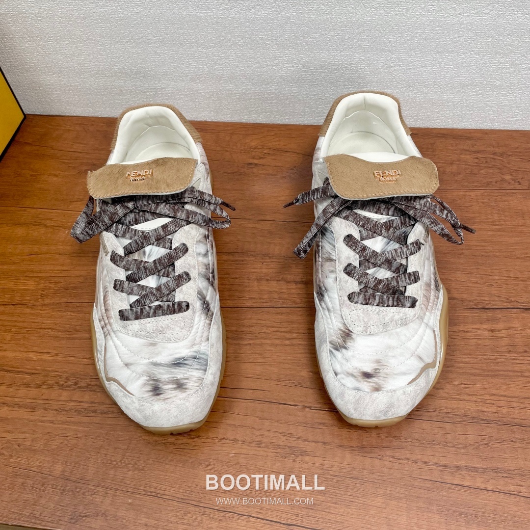 ## 신발 제품 스펙 분석

Fendi Wave Pulse Sneakers 펜디 웨이브 펄스 스니커즈 7E1392 2