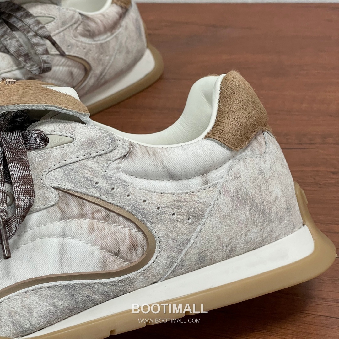 ## 신발 제품 스펙 분석

Fendi Wave Pulse Sneakers 펜디 웨이브 펄스 스니커즈 7E1392 8